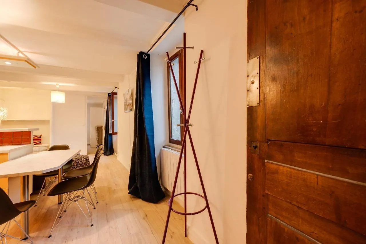 Le Sainte Claire - T2 En Vieille Ville Annecy Apartment