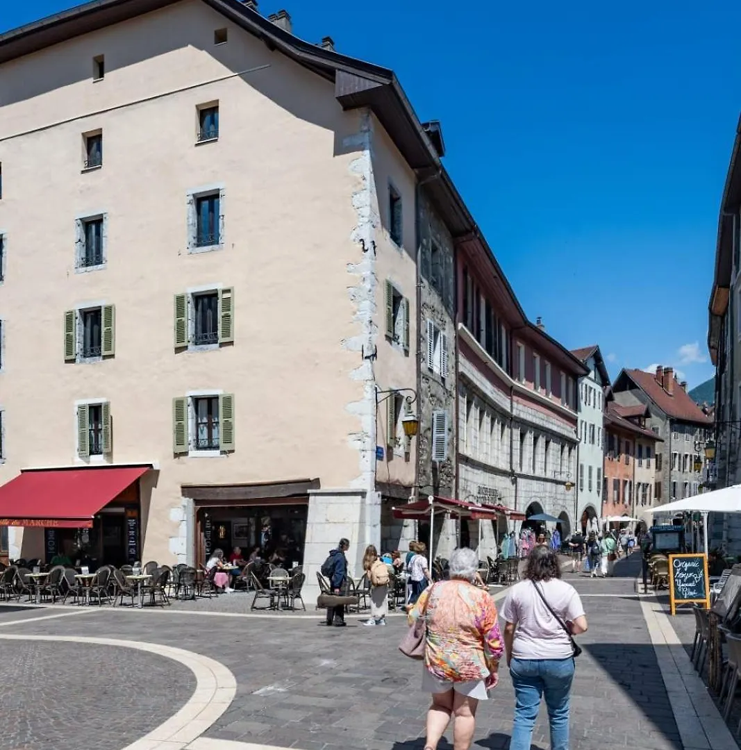 Le Sainte Claire - T2 En Vieille Ville Annecy France